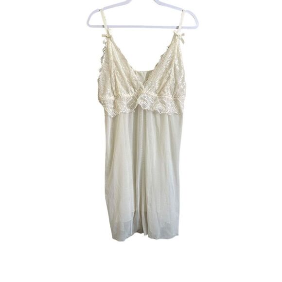 Satin Nighty Sleeveless Women's XXL Cream V Neck Lace Lightweight‎ - Picture 1 of 4